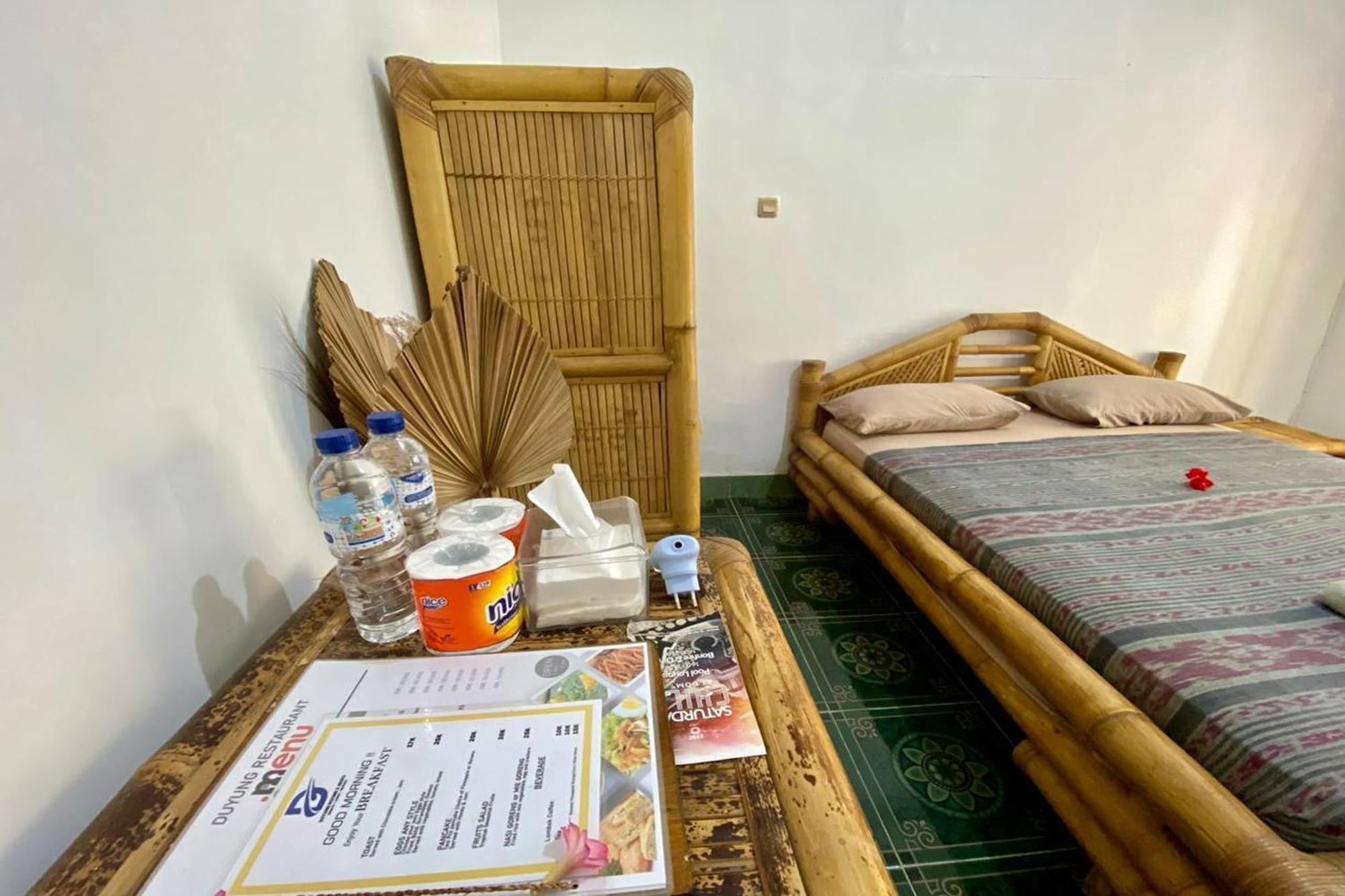 Duyung Rooms & Resto Gerupuk Bumbang Luaran gambar
