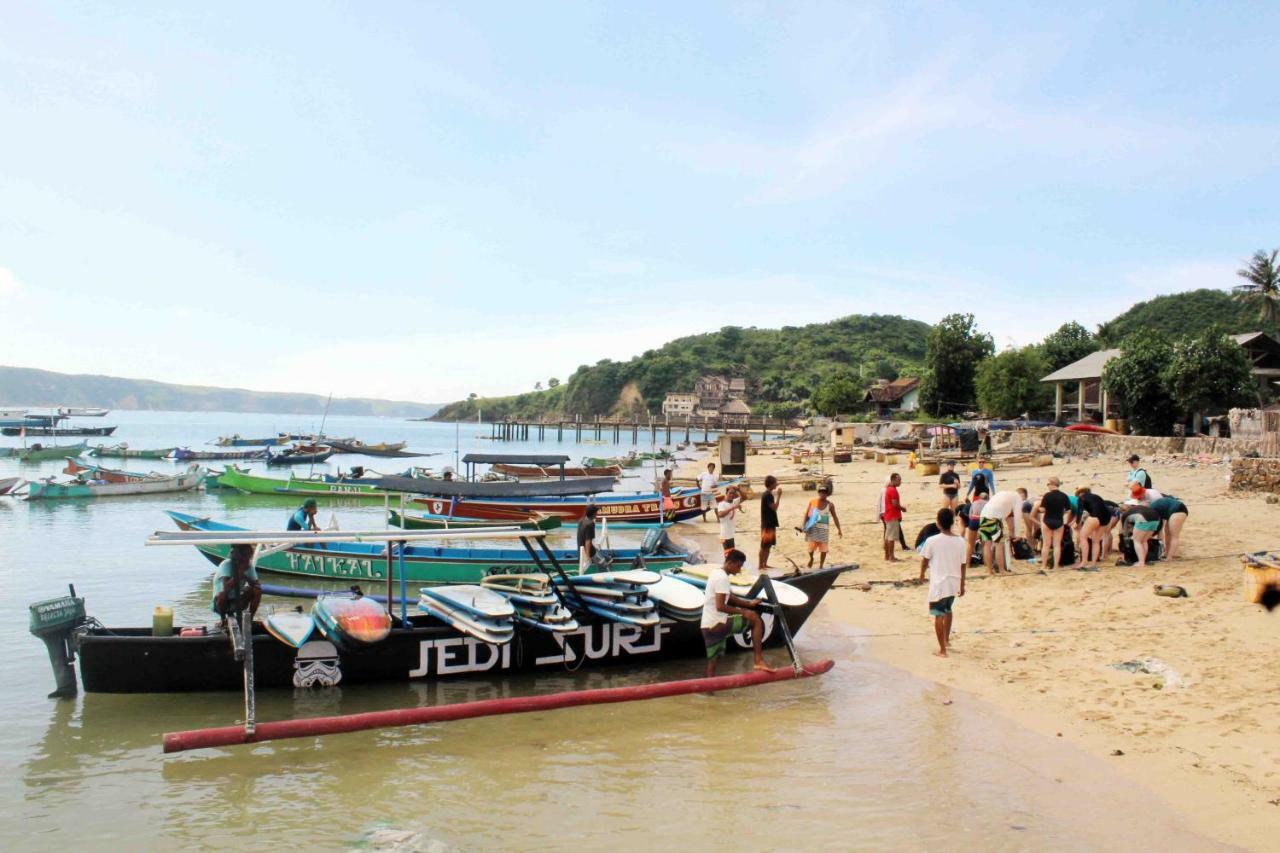 Duyung Rooms & Resto Gerupuk Bumbang Luaran gambar